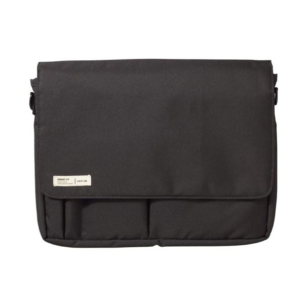 (まとめ) リヒトラブ SMART FITキャリングポーチ B5 ブラック A-7576-24 1個 【×5セット】 黒 送料無料の通販は 16,021円
