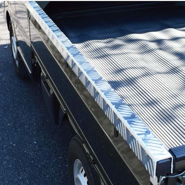 軽トラック用 コの字 アオリ 保護カバー 〔 ダイハツ ハイゼット用 〕 車用品 軽トラ カー用品 外装パーツ 軽トラック用 コの字アオリ 保護カバー 【ダイハツ ハイゼット用