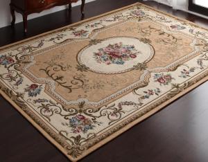 赤 レッド、ベージュから選べる ラグ イタリア製ジャガード織りクラシックデザインラグ 140×190cm