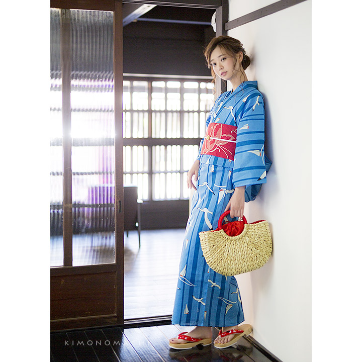 LADY STYLE No.14�F�u���[ ���b�g�ƃJ����