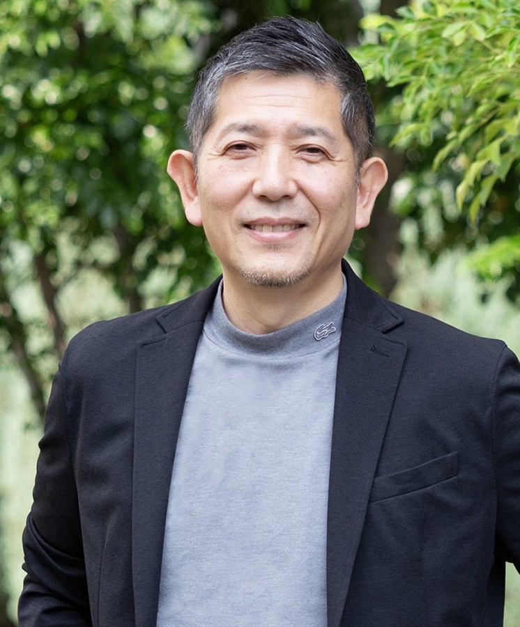くりや株式会社 代表取締役 徳永真悟氏の顔写真です。