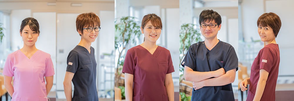 膝サポーターでロコモティブ症候群の治療に取り組む鍼灸師