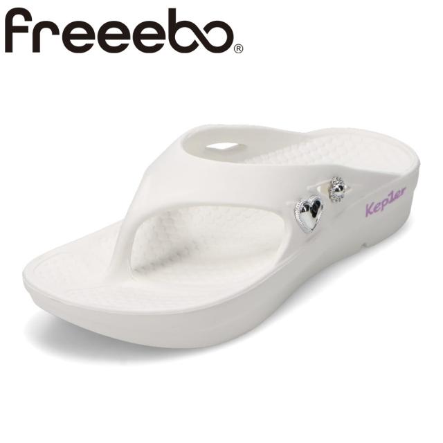フリーボ freeebo【限定コラボ|グローバルガールズグループ メンバー監修】リカバリー風サンダル (ホワイト) KP2413YU レディース