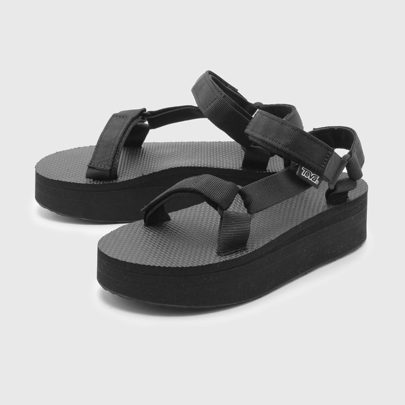 Teva フラットフォームユニバーサル