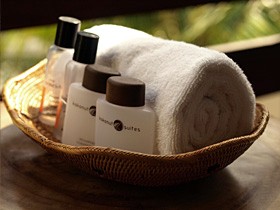 アメニティ入れ