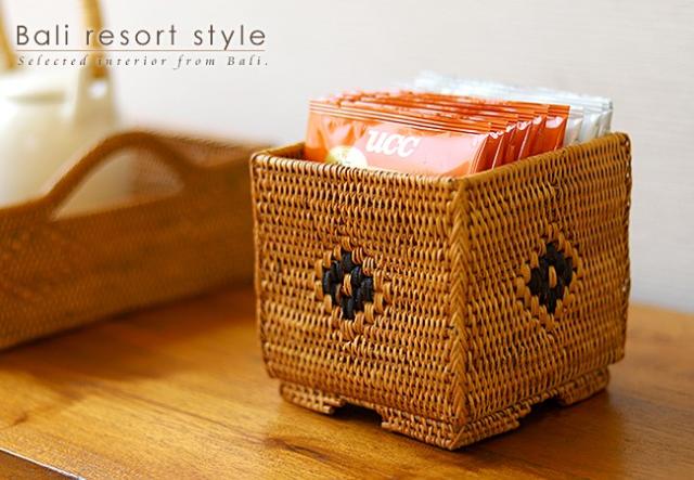 アタ製のスクエアボックス(小物入れ)