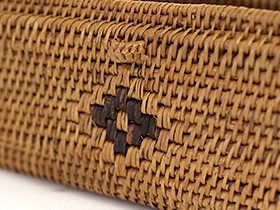 アタのお香入れ