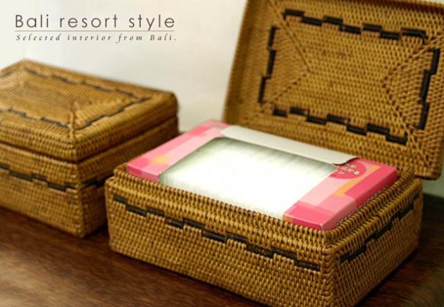 市販のコットンが箱ごと入るコットンボックス