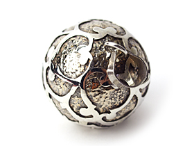 ガムランボール アラベスク