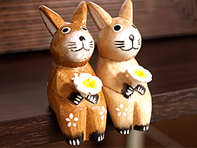 バリの人形　うさぎ