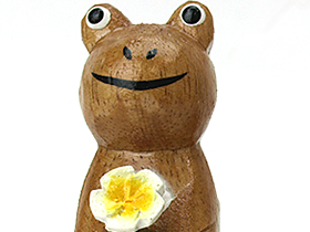 カエル　木製