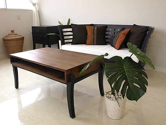 モンステラ　バリ風コーディネート