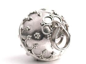 ガムランボール ジャワン 王冠