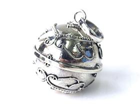 ガムランボール ジャワン 天使の羽