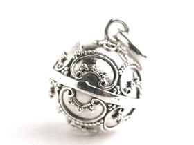 ガムランボール 月