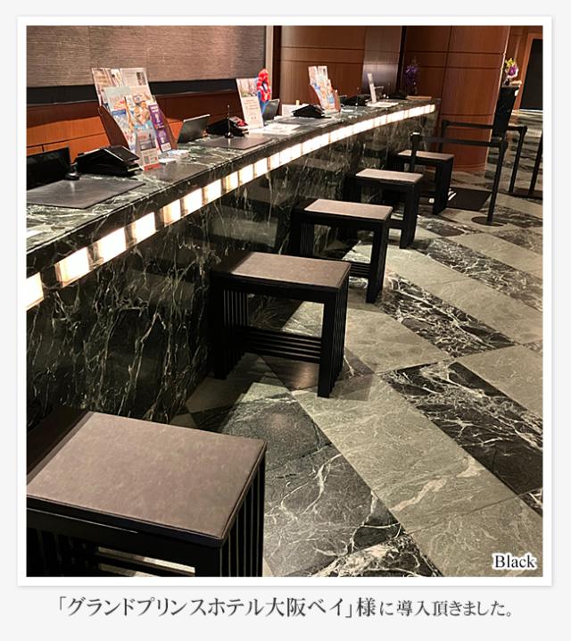 格子の手荷物台