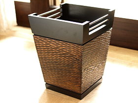 ダストボックス