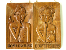 ドアプレート「起こさないでください」