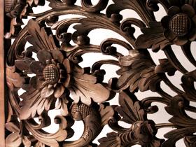 彫刻　透かし彫り