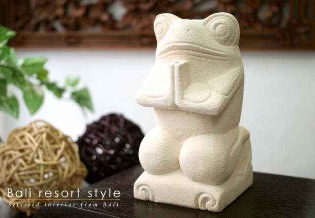 バリの石像（石造）