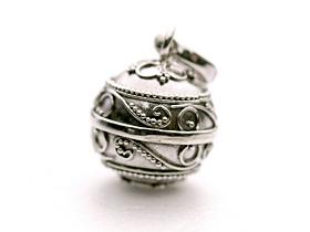 ガムランボール 海