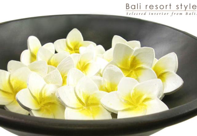 フランジパニ（木製）