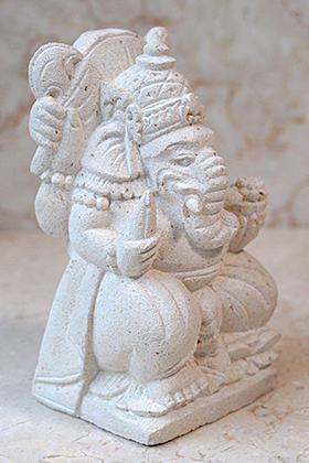 ガネーシャ　置物