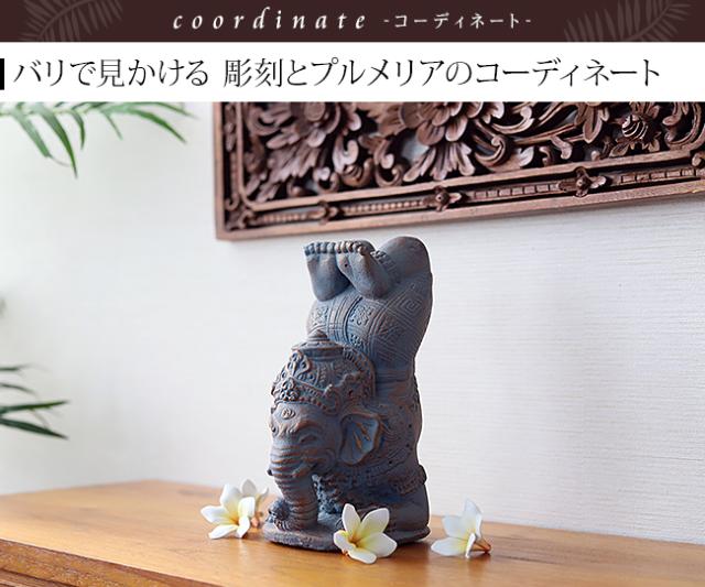 ガネーシャ　石像　バリ島