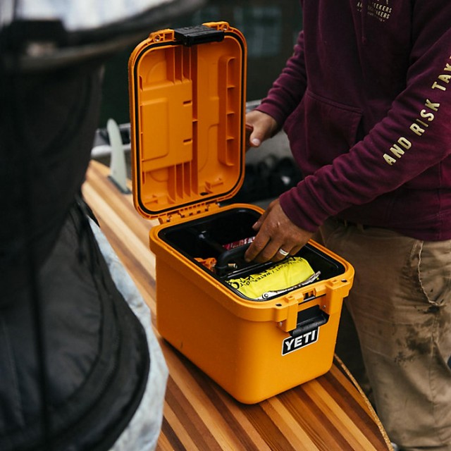 YETI  GOBOX 15 LOADOUT GEAR CASE Tanカラー