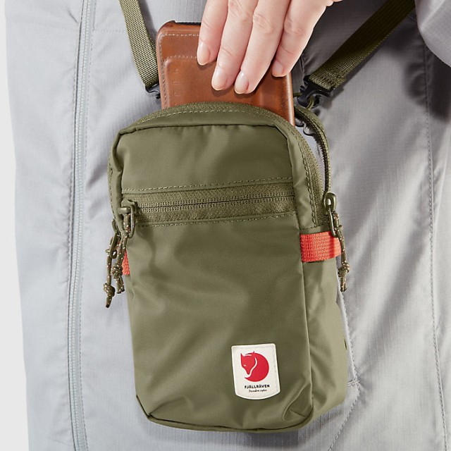 (取寄) フェールラーベン ハイ コースト ポケット パック Fjallraven Fjallraven High Coast Pocket Pack  Shark Grey｜au PAY マーケット