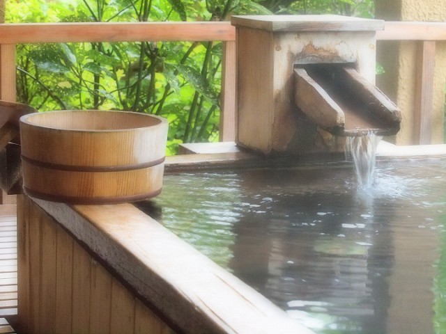 お風呂に浮かべて、ヒノキの香りで森林浴をお楽しみください