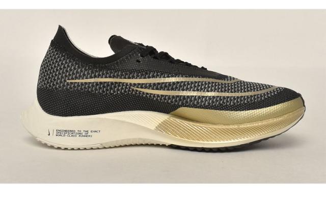 NIKEナイキ　ランニングシューズ ナイキ ランニングシューズ メンズ レディース ズームX