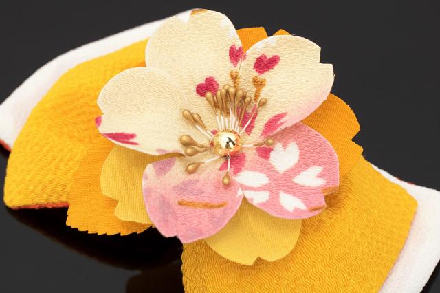 国産大得価 髪飾り リボン 2点セット 黄色 イエロー ピンク 白 桜 花 りぼん 和柄 縮緬 ちりめん コーム Uピン 髪留め 成人式向け 卒業式向け 振袖の通販はau PAY マーケット - SOUBIEN|商品ロットナンバー 豊富な得価