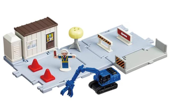 他サイト： TAKARATOMY タカラトミー トミカワールド トミカタウン どうろ工事現場 トミカ&情景パーツ付きの商品画像