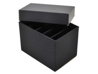 他サイト： センチュリー CRM35-H705FBK 裸族の村 ブラック蓋付きの商品画像