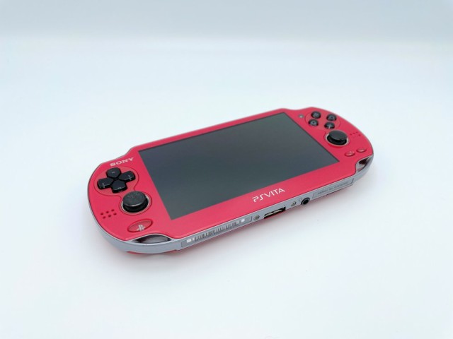 新版 PSVITA コズミックレッド メーカー生産終了 ほぼ新品 基本その日