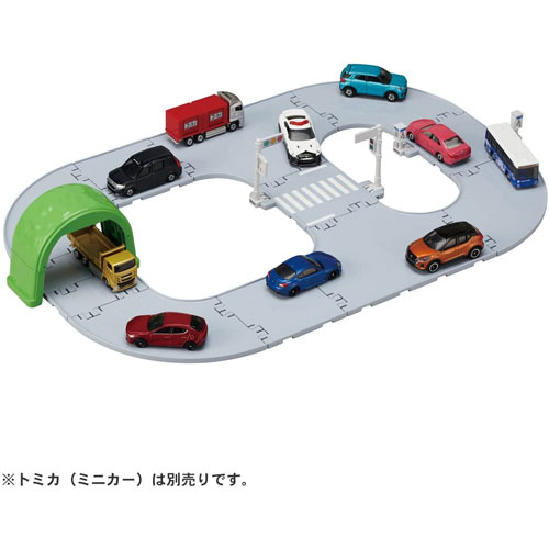 他サイト： トミカ トミカタウン くみかえかんたん!ベーシックどうろセット 【組み換え簡単 道路セット ミニカー用 信号機 バス停 トンネルの商品画像