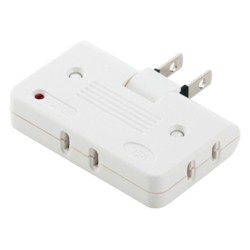 他サイト： バッファロー(BUFFALO) BSTAPD02WH(ホワイト) トリプルタップ 雷サージ防止付きの商品画像