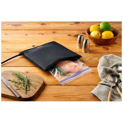 他サイト： アイリスオーヤマ(Iris Ohyama) PLTC-M01-B 低温調理器 ポケットシェフ ブラック 袋型低温調理器の商品画像