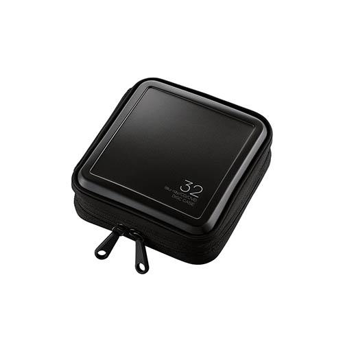 他サイト： エレコム(ELECOM) CCD-HB32BK(ブラック) Blu-ray・CD・DVD対応ファスナーケース 32枚の商品画像