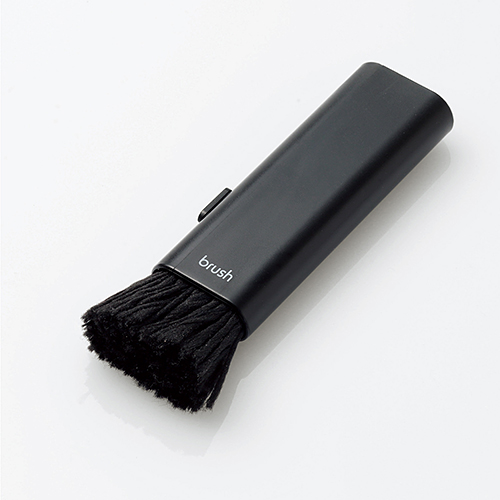 他サイト： 【メール便発送】エレコム クリーニングブラシ コンパクト収納タイプ 2種類の毛 除電 ブラック KBR-014ASの商品画像