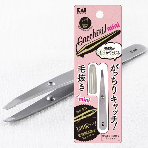 他サイト： 貝印 がっちりキャッチ毛抜きミニ(シルバー) キャップ付きツィザー ムダ毛・まゆ毛処理 ポーチサイズ (Kaijirusi)の商品画像