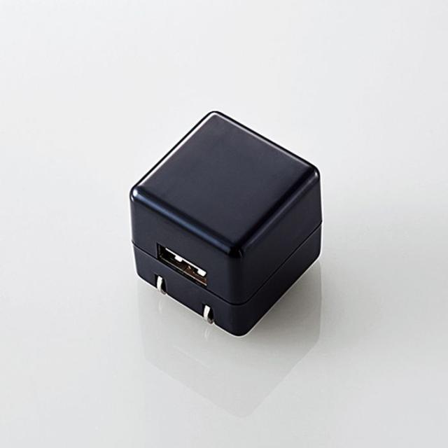 他サイト： 即納 代引不可 キューブ型AC充電器(DAP用・長寿命・1A) ブラック エレコム AVA-ACUAN007BKの商品画像
