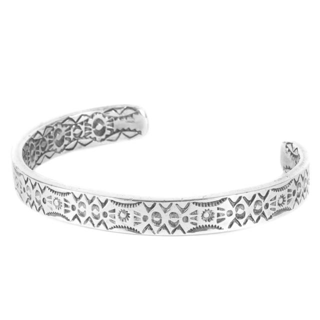 Ray Adakai レイアダカイ バングル ナバホ族 ダブルスタンプワーク シルバー バングル シルバー メンズ 中古 K2736 の通販はau Pay マーケット ブランド古着のbeegle By Boo Bee