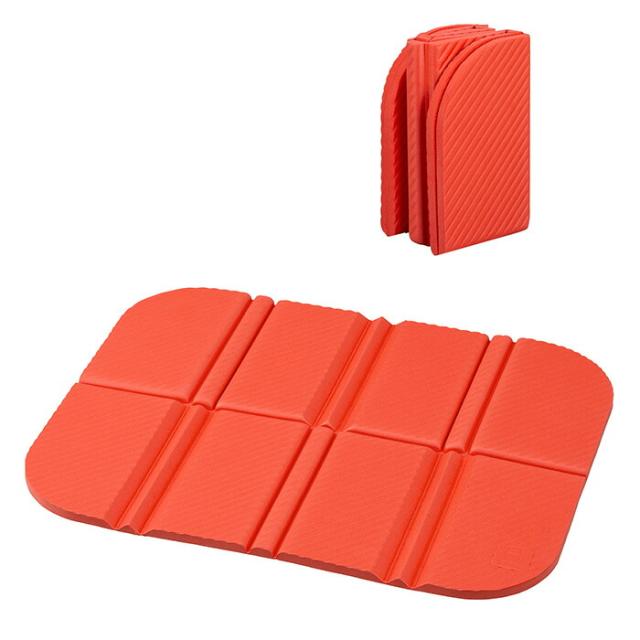 他サイト： シービージャパン tomte マイサウナマット レッド 【品番:4573306868903】の商品画像