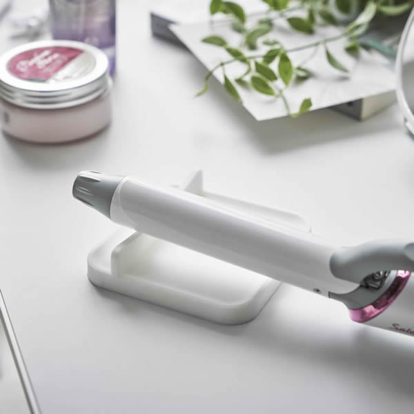 他サイト： 【メール便 1000円ポッキリ 送料無料】山崎実業 ヘアアイロン置き ボーテス ヘアーアイロントレー ホワイト 3887 | コの商品画像