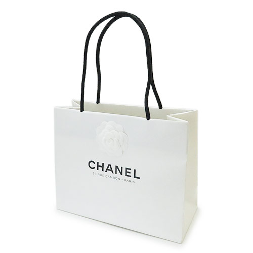 Chanel シャネル 紙袋 正規店 ペーパーバッグ ショッパー カメリア付き 白 30 24 13cm ブランド付属品 紙袋 の通販はau Pay マーケット Ilbブランドショップ Au Pay マーケット店