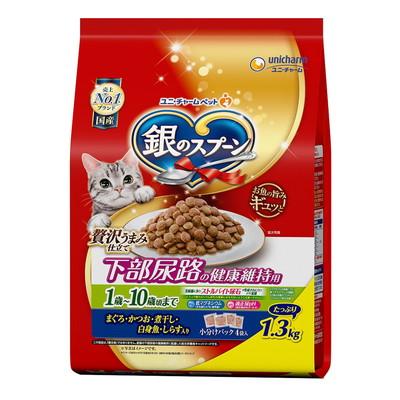 他サイト： 銀のスプーン 贅沢うまみ仕立て 下部尿路の健康維持用1歳〜10歳頃まで 1.3kg ペット ※取寄商品 賞味期限:3ヵ月以上の商品画像