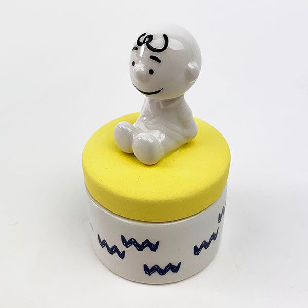 Snoopy チャーリーブラウン アロマポット アロマ インテリア雑貨 アロマオイル グッズの通販はau Pay マーケット Perfect World Tokyo
