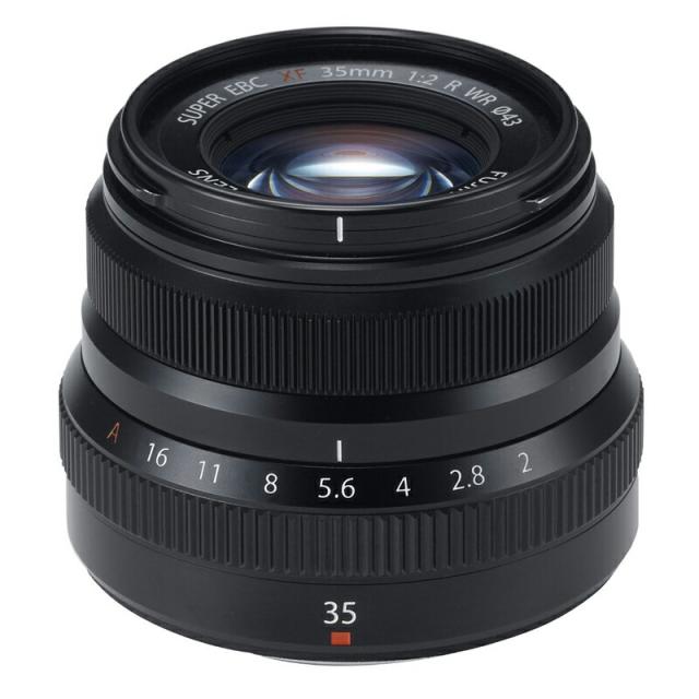 他サイト： FUJIFILM フジフイルム XF 35mm F2 R WR ブラック【JAN:4547410310405】の商品画像